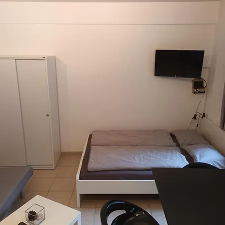 Palm Apartment *